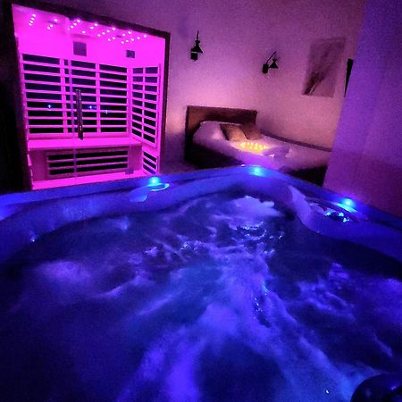 Love Room Jacuzzi Sauna Privatif Marseille Exteriör bild