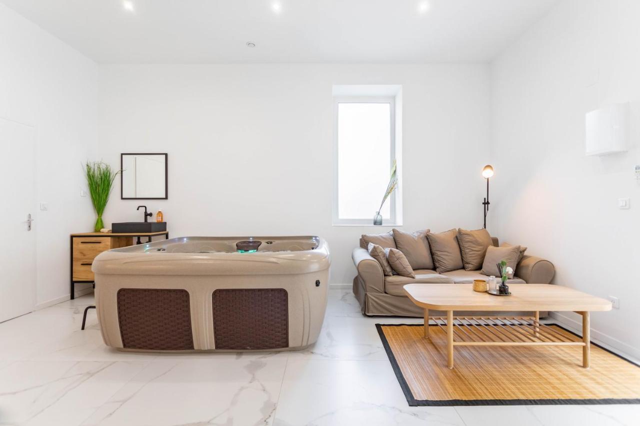 Love Room Jacuzzi Sauna Privatif Marseille Exteriör bild